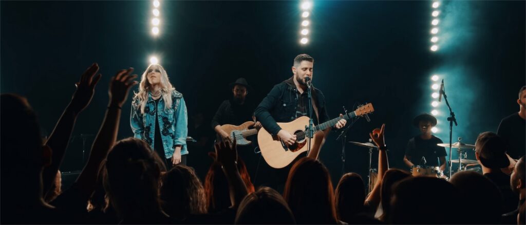 Sinto-Fluir-Marcelo-Markes-Casa-Worship-Julliany-Souza1-on-Vimeo-Google-Chrome